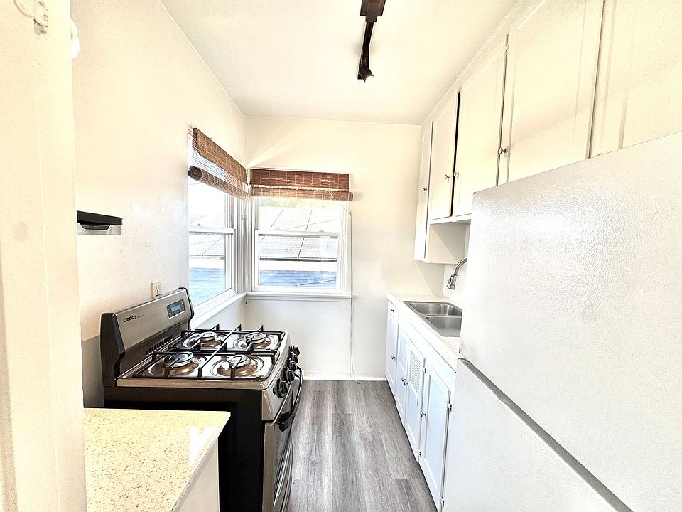 1st image of 3045-3049 Juniper St #3045-1/2