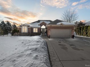 37822 Lilac Ln, Richmond, MI 48062