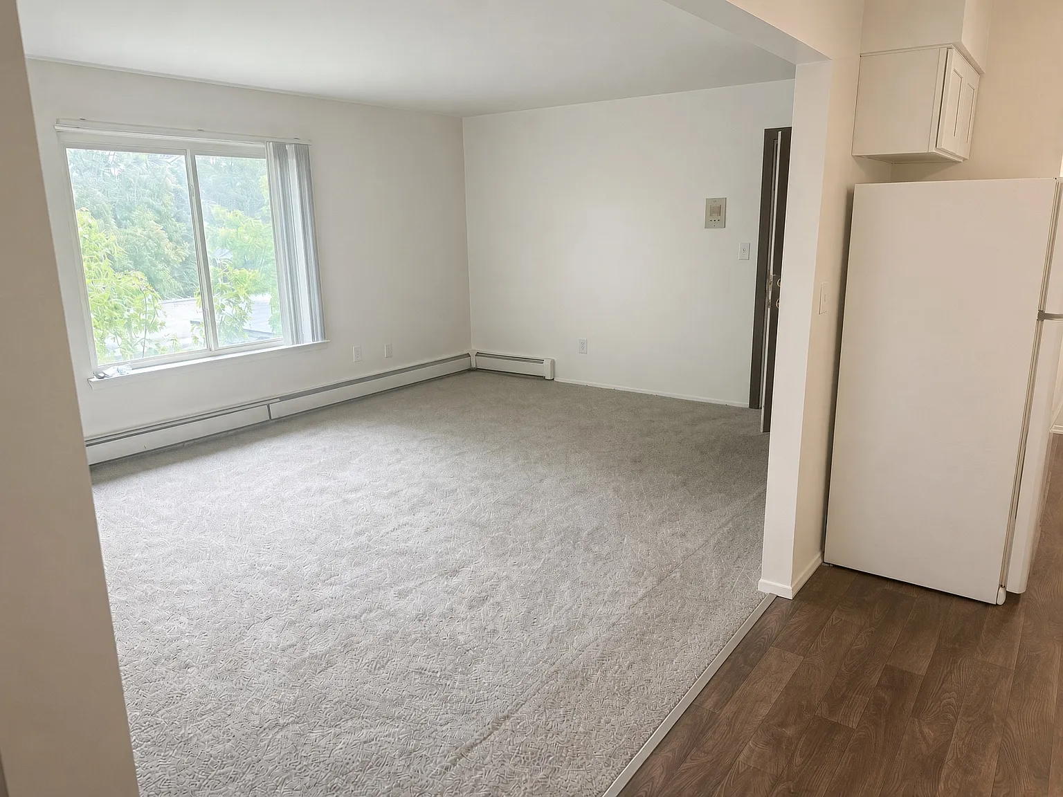 2 bed, 950 sqft, $1,250 — Photo 4