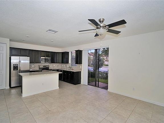 3rd image of 6941 Halton Park Ln