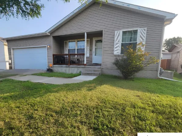 2200 SW Paul Whitehead Ln, Lincoln, NE 68522