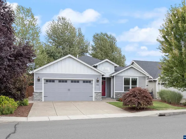 174 SW Wyatt St, Dallas, OR 97338