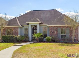 8654 E Cypress Point Ct, Baton Rouge, LA 70809