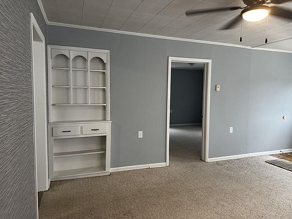 4th image of 417 Grand Ave