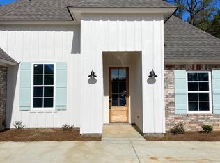 222 Oak Alley Dr, Ruston, LA 71270