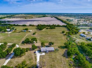 76 Kingston St, Celeste, TX 75423