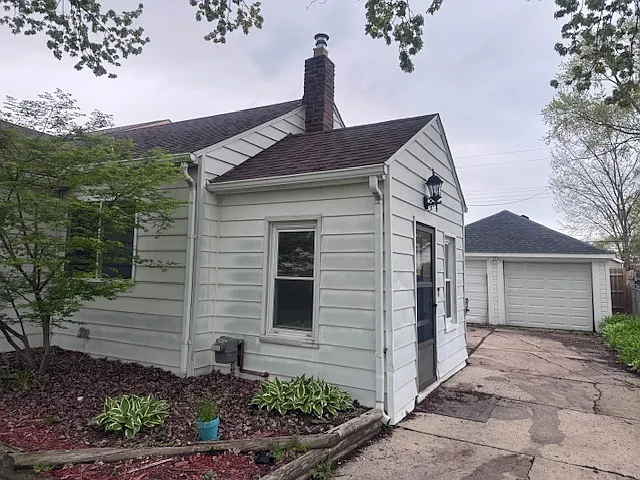 Building Photo - 22609 Laukel St