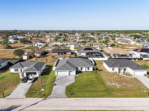 5th image of 2818 NW 18th Pl