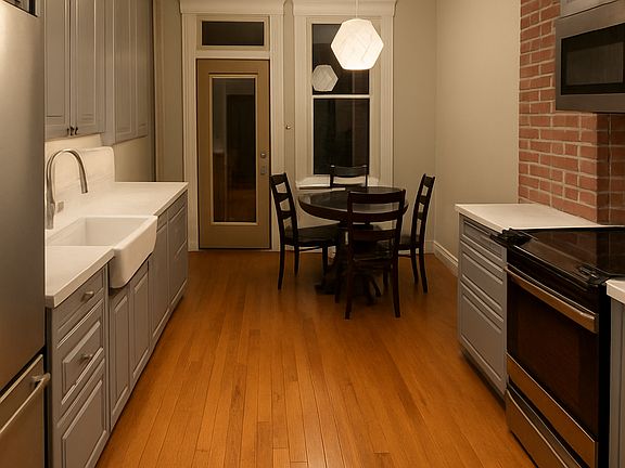 3rd image of 63 Hauxhurst Ave #1