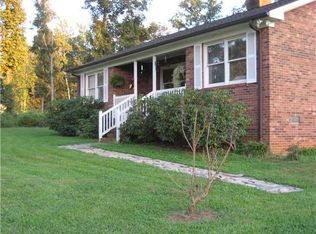 6880 Redbud Ln, Liberty, NC 27298