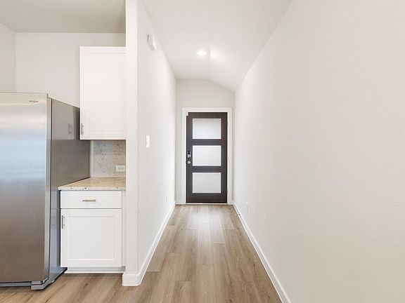 5th image of 17418 Banaberry Ct