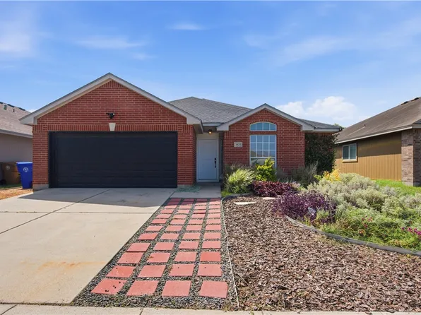 3825 Los Arroyos Dr, Corpus Christi, TX 78414
