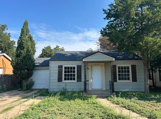 2010 31st St, Lubbock, TX 79411