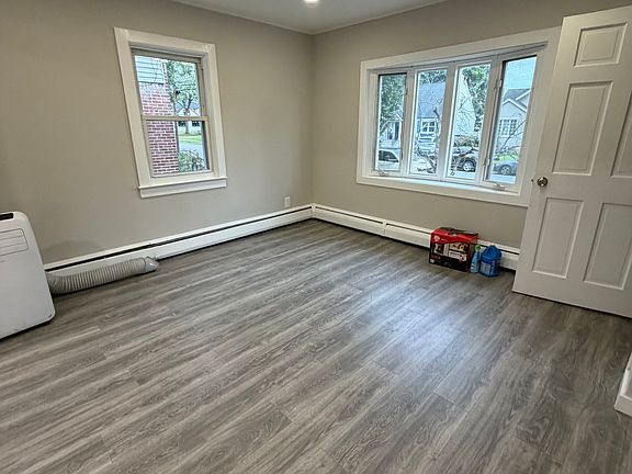 2nd image of 281 Bell Ave