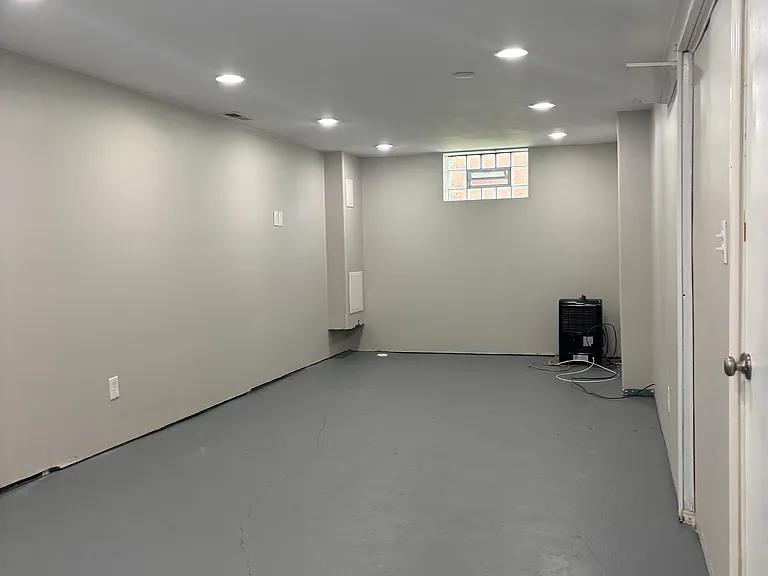 234 Broadmoor Ave — Photo 15