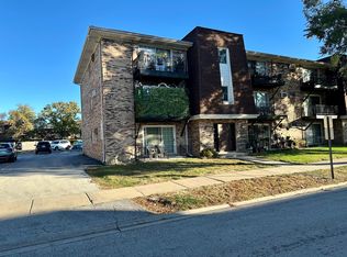 7008 Oconnell Dr APT 201, Chicago Ridge, IL 60415