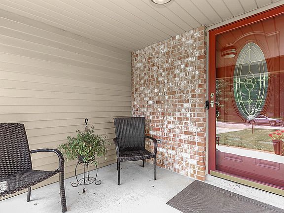 2nd image of 13645 Capetown Ave