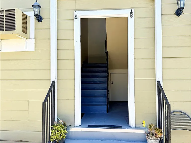 3250 Andrita St #7 — Photo 17