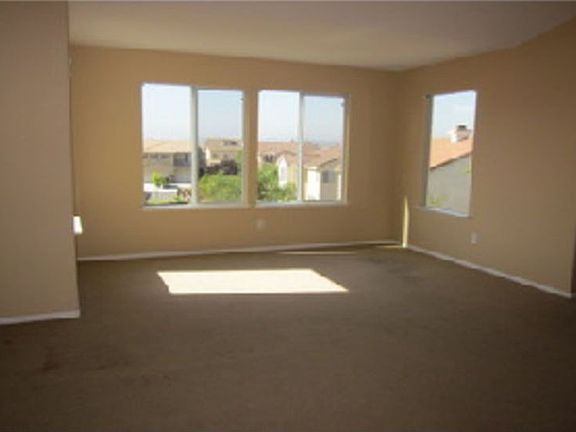 3rd image of 27807 Rosemary St