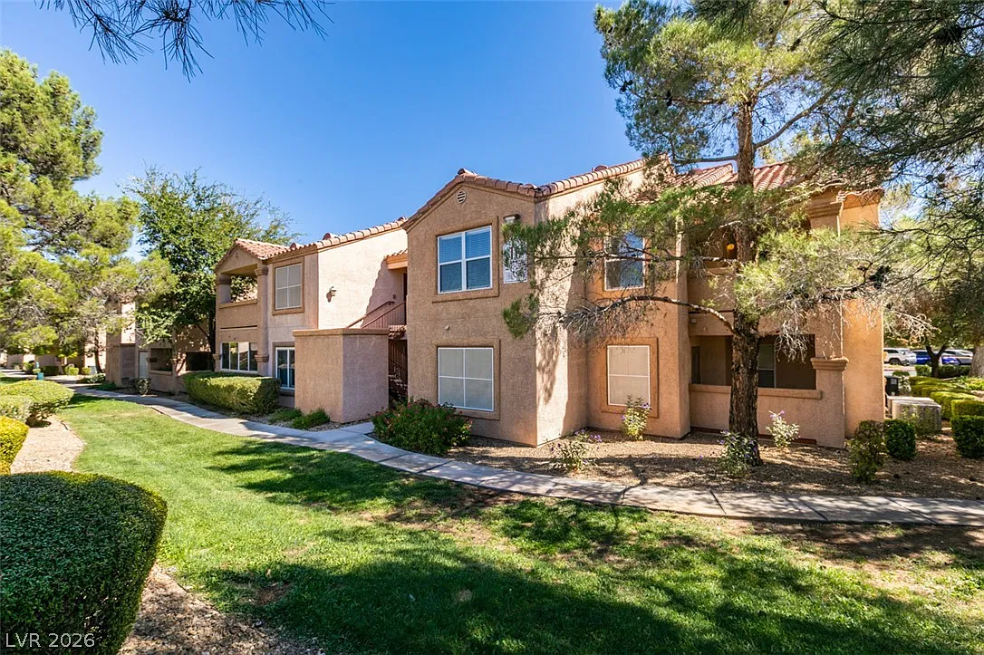 2 bed, 2.0 bath, 928 sqft, $1,500 — Photo 3