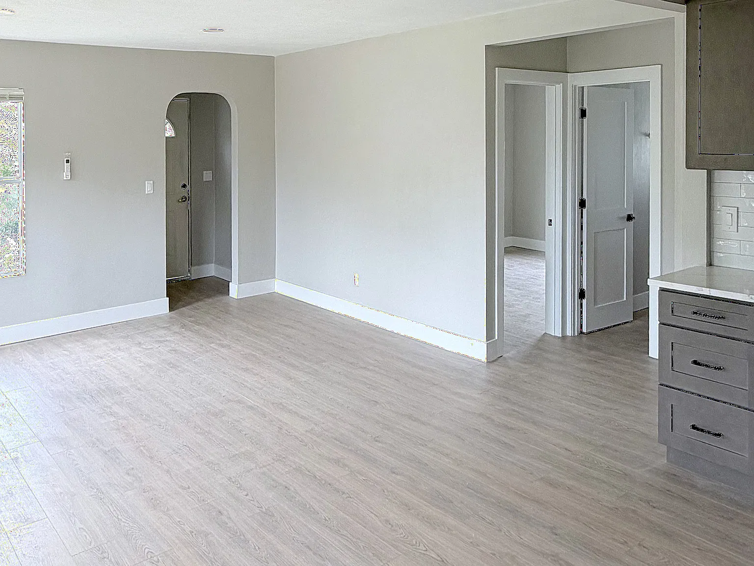 2 bed, 850 sqft, $2,250 — Photo 3