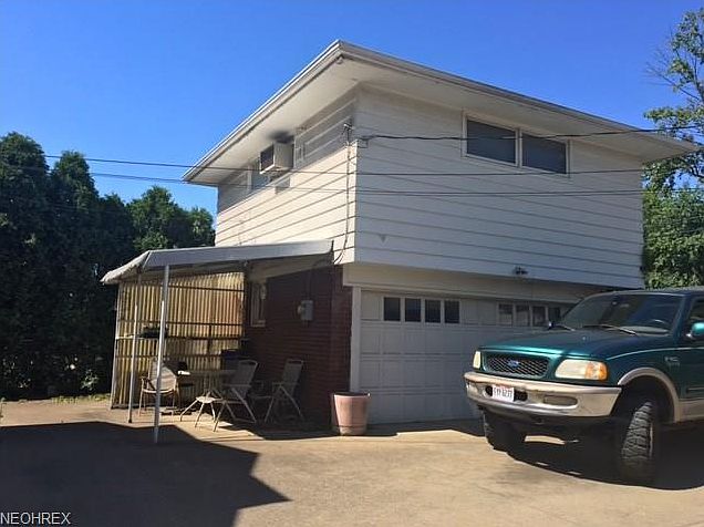 2nd image of 603 Bellflower Ave SW