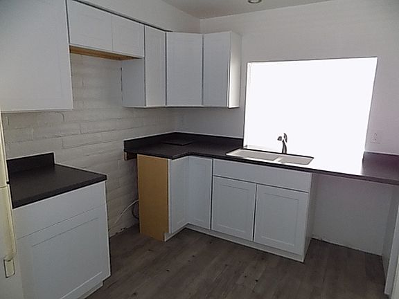 Kitchen with pass through