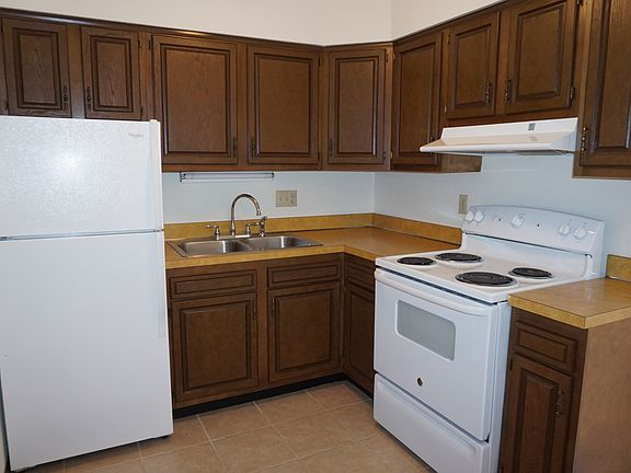 5th image of 1030 Kanawha Ter APT 9