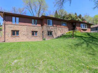 202 E Welch St, Crescent, IA 51526