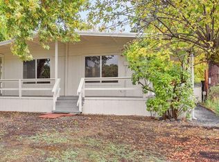 335 Tavis Dr, Merlin, OR 97532