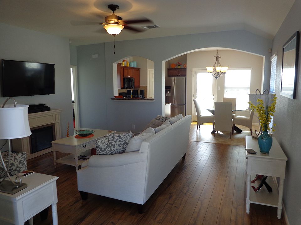 Open concept living/dining