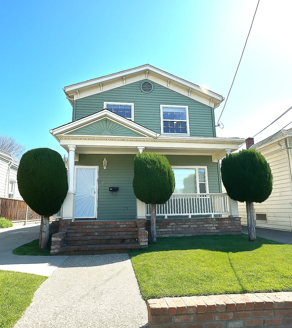 3 bed, 1300 sqft, $4,190 — Photo 1