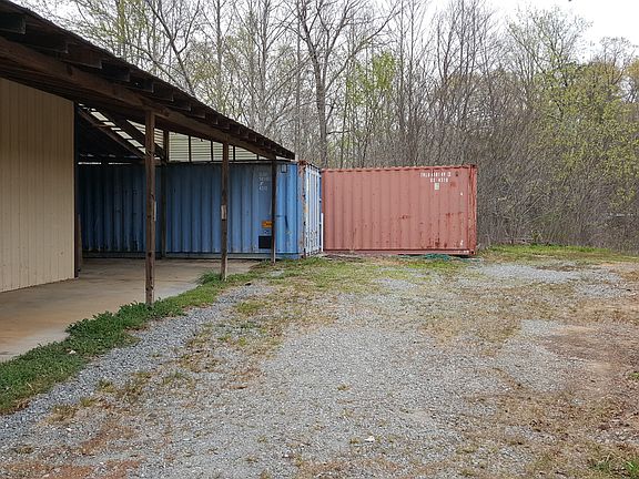 Rear awning behind gate