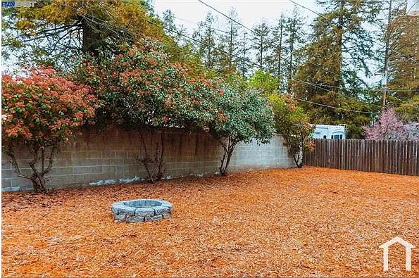 1831 Kidder Ave — Photo 10