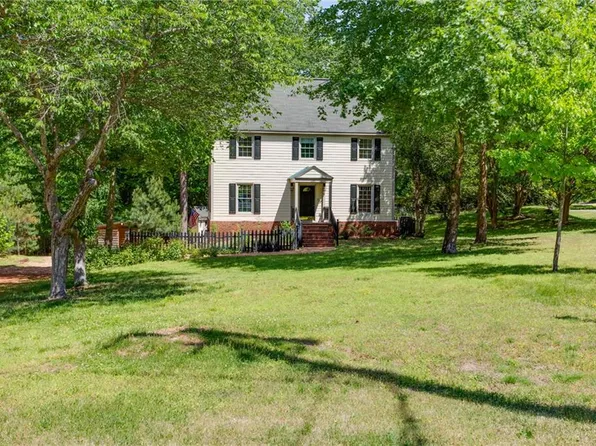 137 Riverview Plantation Dr, Williamsburg, VA 23188