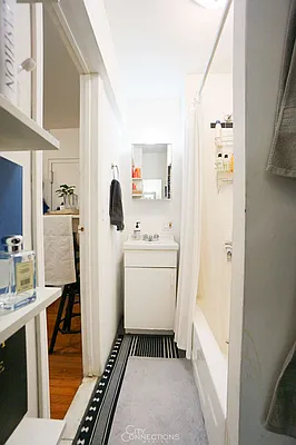 Rented by City Connections Realty | media 20