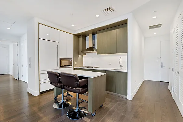Rented by Compass | media 25