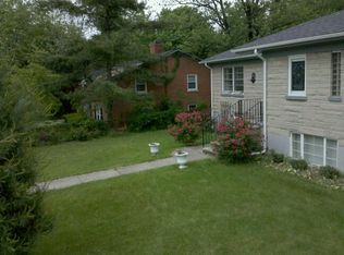 1864 Clays Mill Rd, Lexington, KY 40503