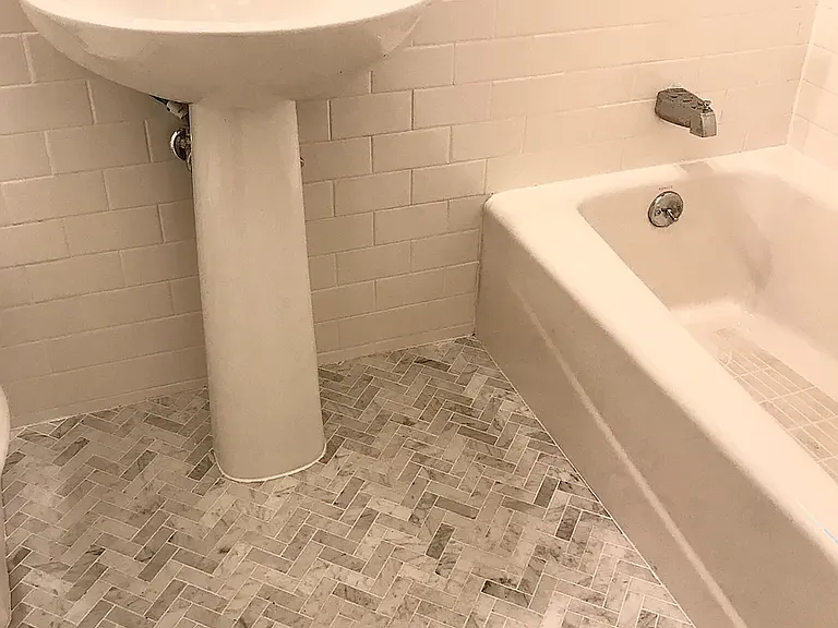 980 2nd Ave #2K — Photo 6