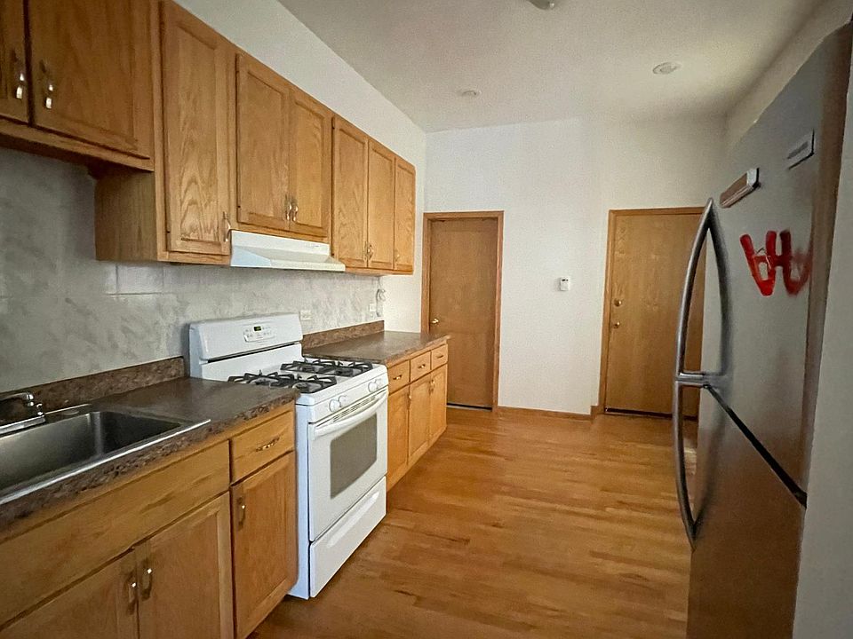 1st image of 2421 S Albany Ave #2R