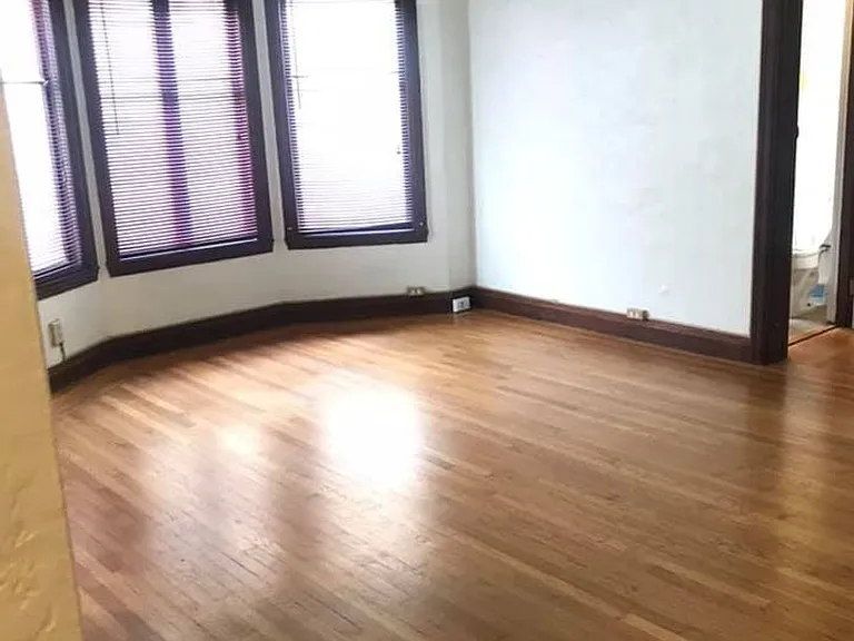 1817 Oxford St — Photo 1