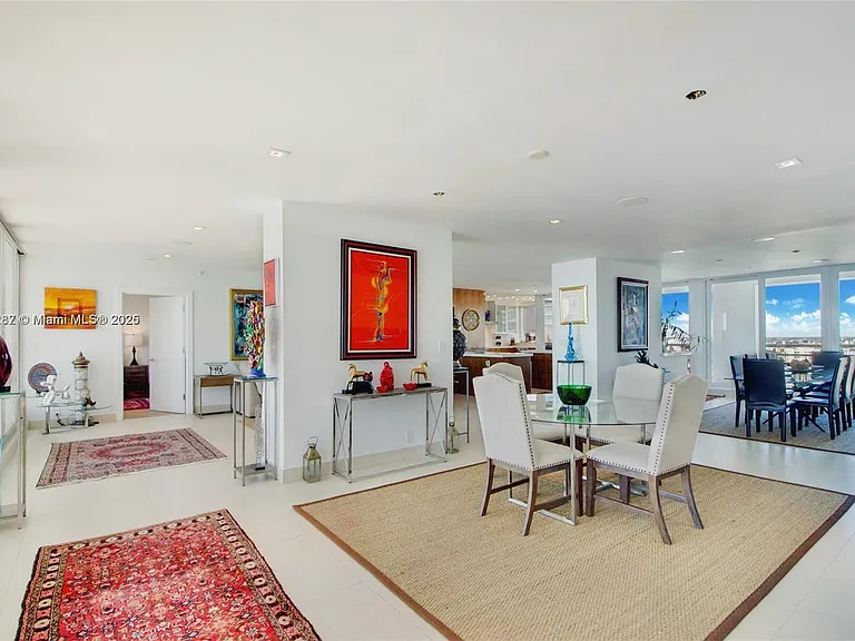 1541 Brickell Ave #A-3902 — Photo 3