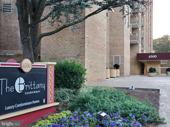 4500 S Four Mile Run Dr APT 811, Arlington, VA 22204