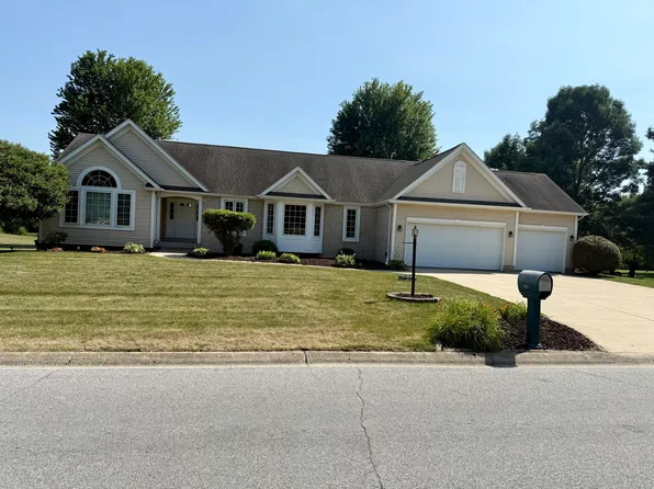 1802 Meadow Glen Dr, Valparaiso, IN 46383