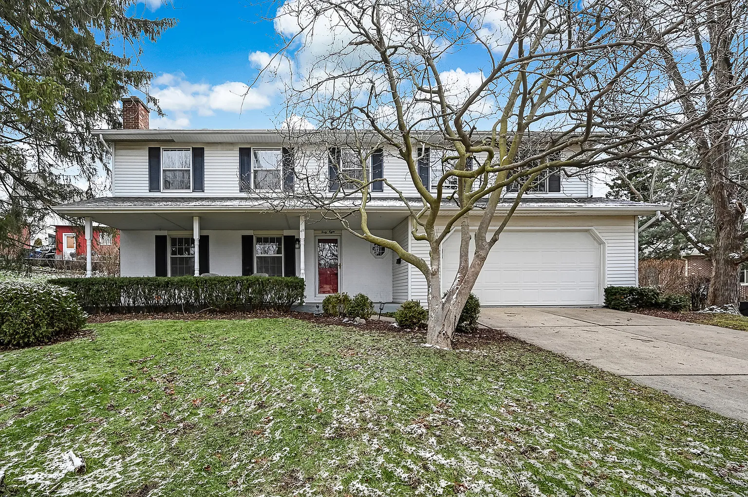 48 Maple St photo 1
