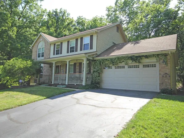 447 Terrington Dr, Ballwin, MO 63021