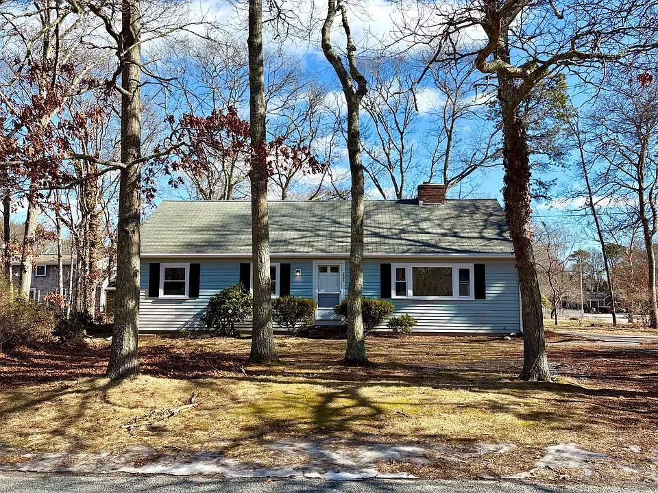 231 Bishops Ter
