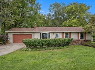 10112 Woodlawn Dr, Portage, MI 49002