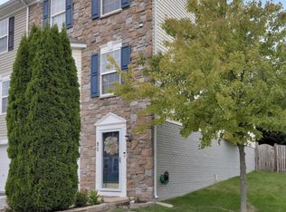 95 Dunlap Dr, Charles Town, WV 25414