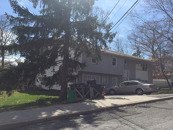 2nd image of 21 Yale Dr